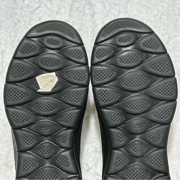 Skechers Womens Black Hands Free Slip Ins Casual Knit Slip On Sneaker Shoes SZ 7 - Picture 9 of 12